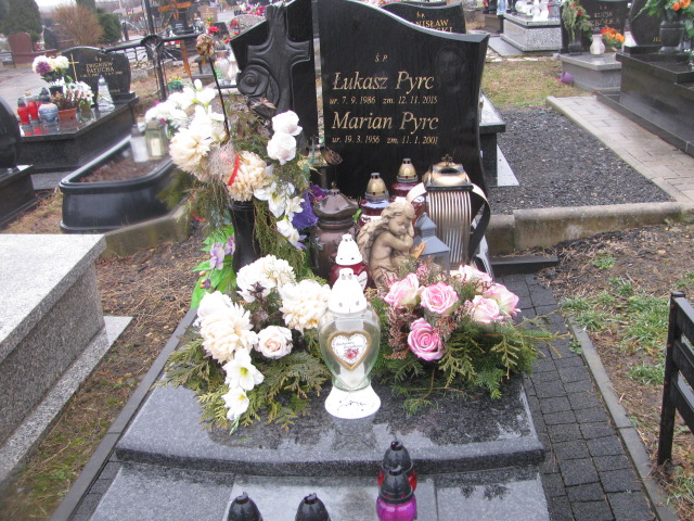 Grób Marian Pyrc