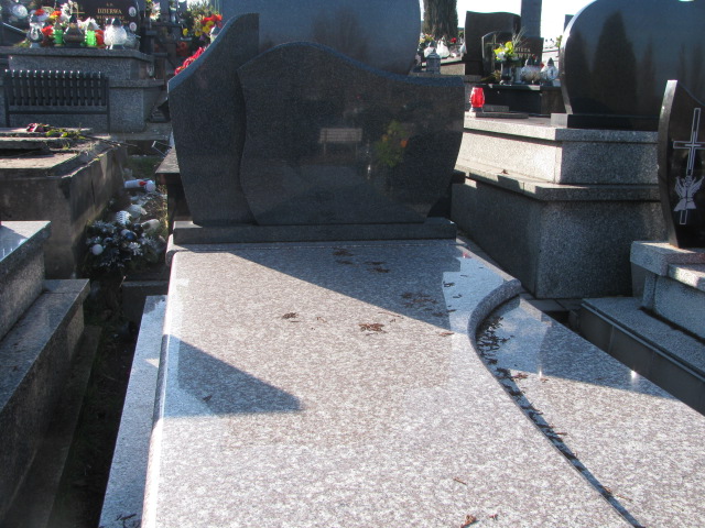 Grób Stanisław Płaziński