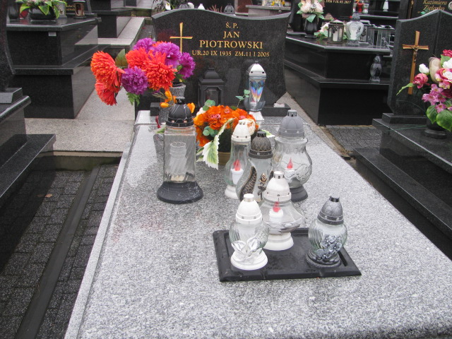 Grób Jan Piotrowski