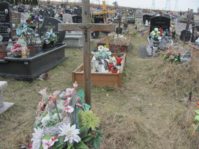  NN Jaworzno - Grobonet - Wyszukiwarka osób pochowanych