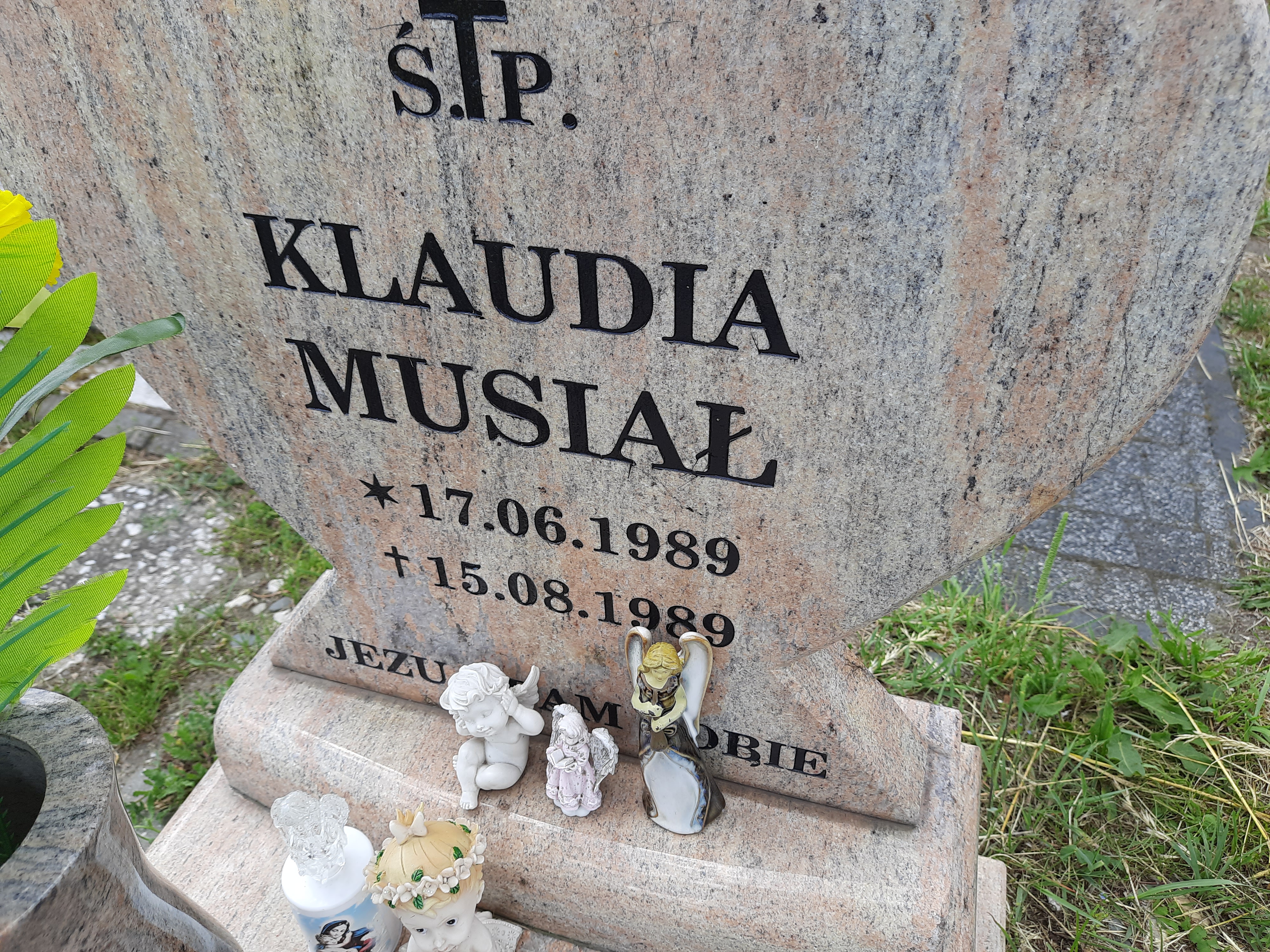 Klaudia Musiał 1989 Jaworzno - Grobonet - Wyszukiwarka osób pochowanych