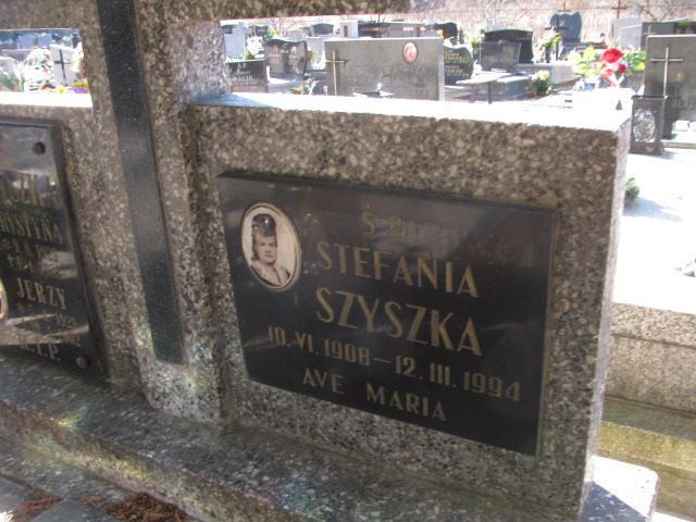 Krystyna Szyszka 1929 Jaworzno - Grobonet - Wyszukiwarka osób pochowanych