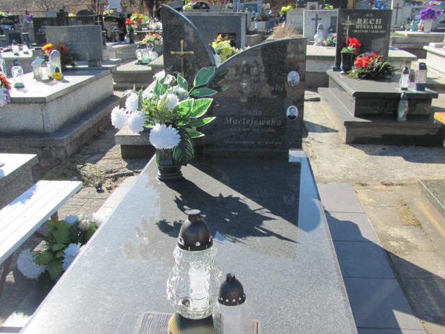 Grób Anna Maciejowska