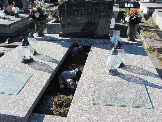 Grób Julian Szpak