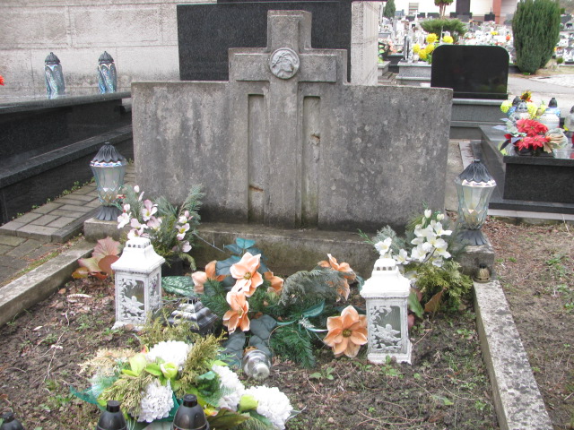  NN Jaworzno - Grobonet - Wyszukiwarka osób pochowanych