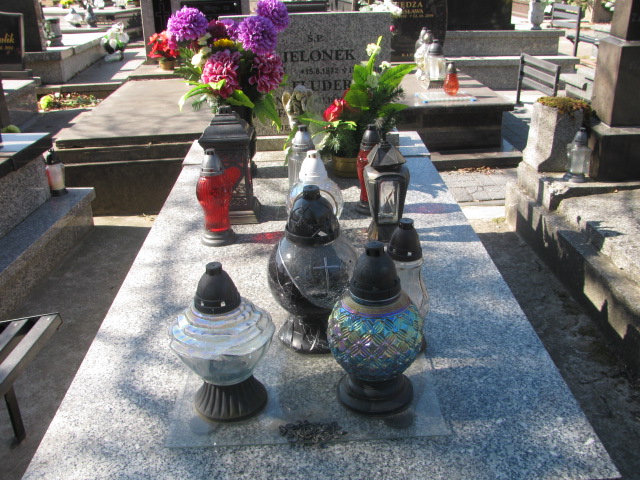 Grób Tadeusz Jamróz 